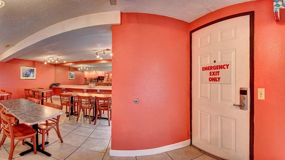 Econo Lodge Pooler - Savannah I-95 מראה חיצוני תמונה