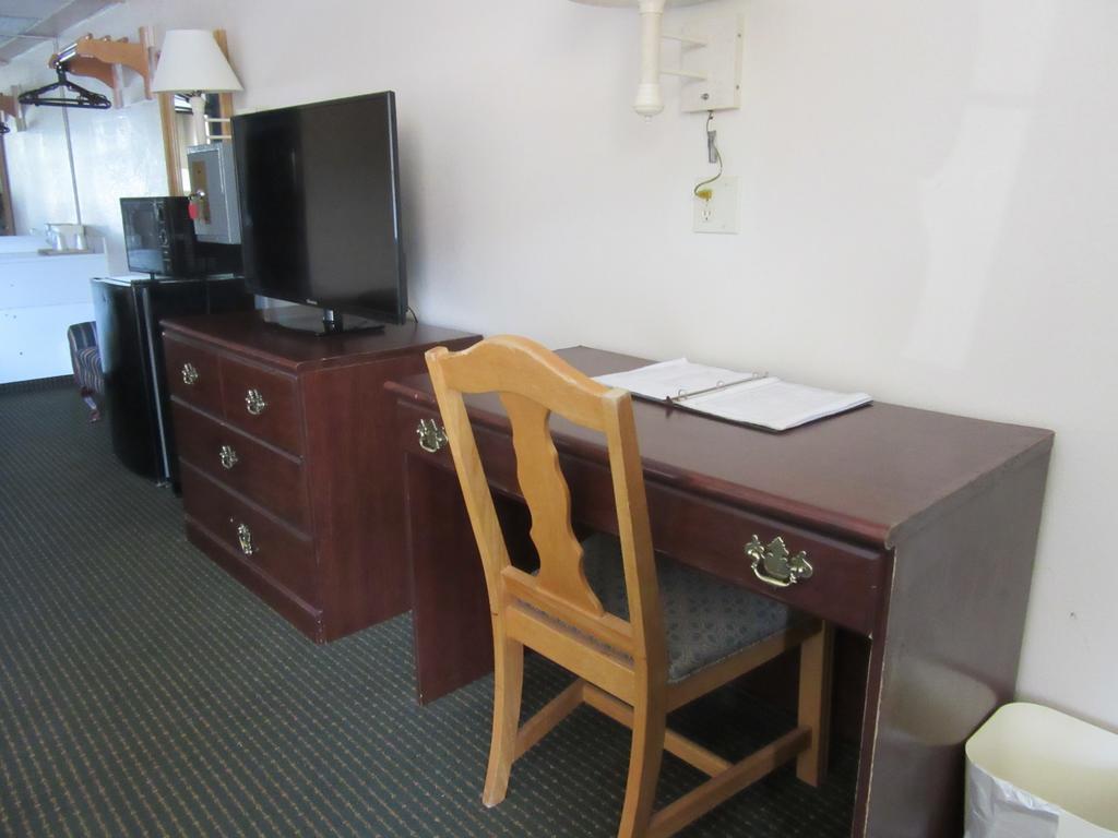 Econo Lodge Pooler - Savannah I-95 מראה חיצוני תמונה