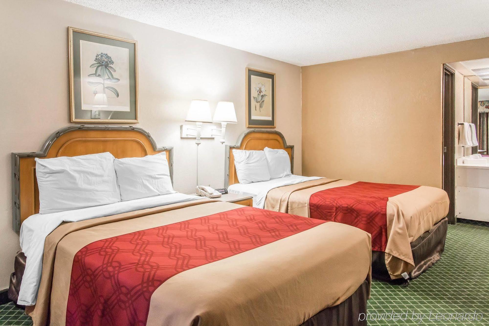 Econo Lodge Pooler - Savannah I-95 מראה חיצוני תמונה