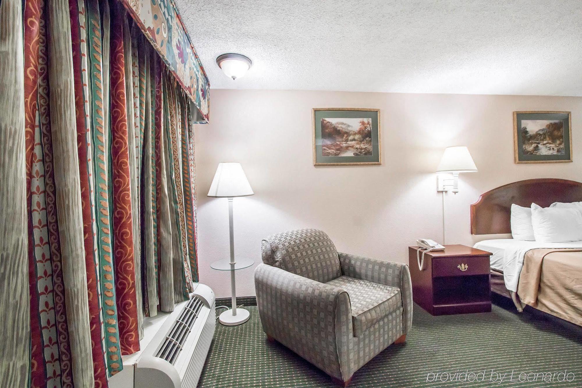 Econo Lodge Pooler - Savannah I-95 מראה חיצוני תמונה