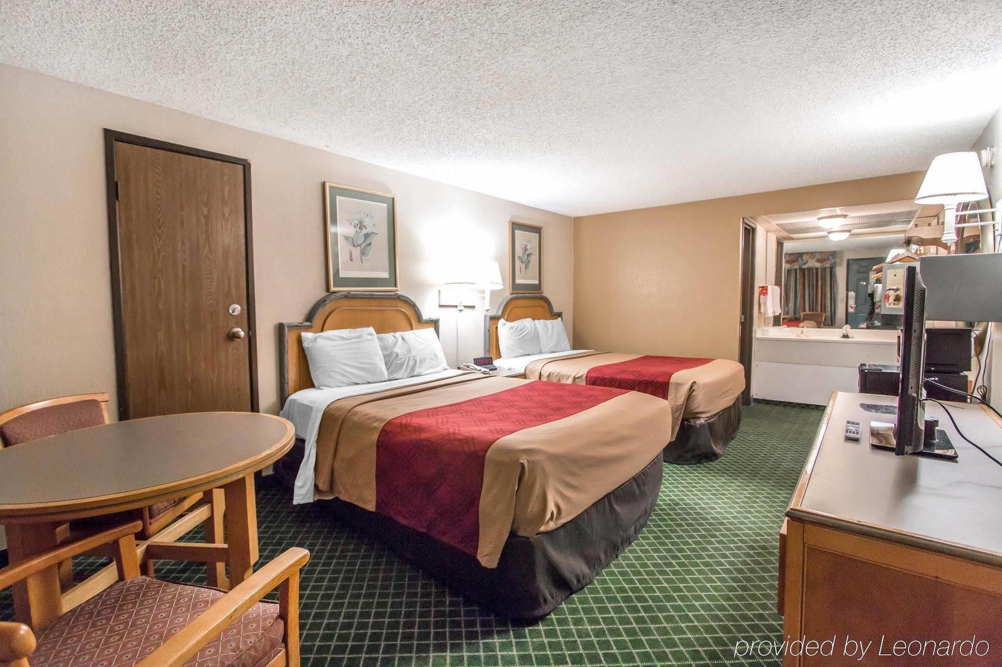 Econo Lodge Pooler - Savannah I-95 מראה חיצוני תמונה