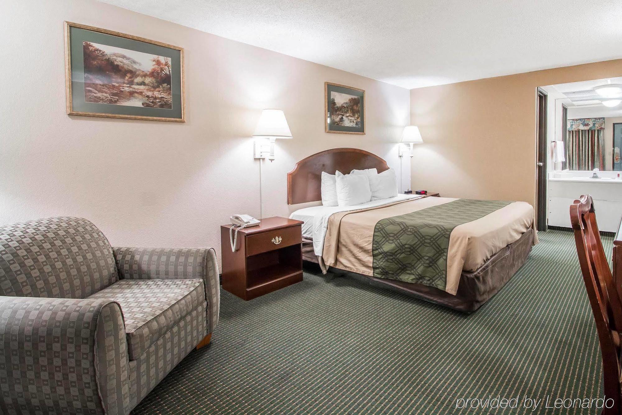 Econo Lodge Pooler - Savannah I-95 מראה חיצוני תמונה
