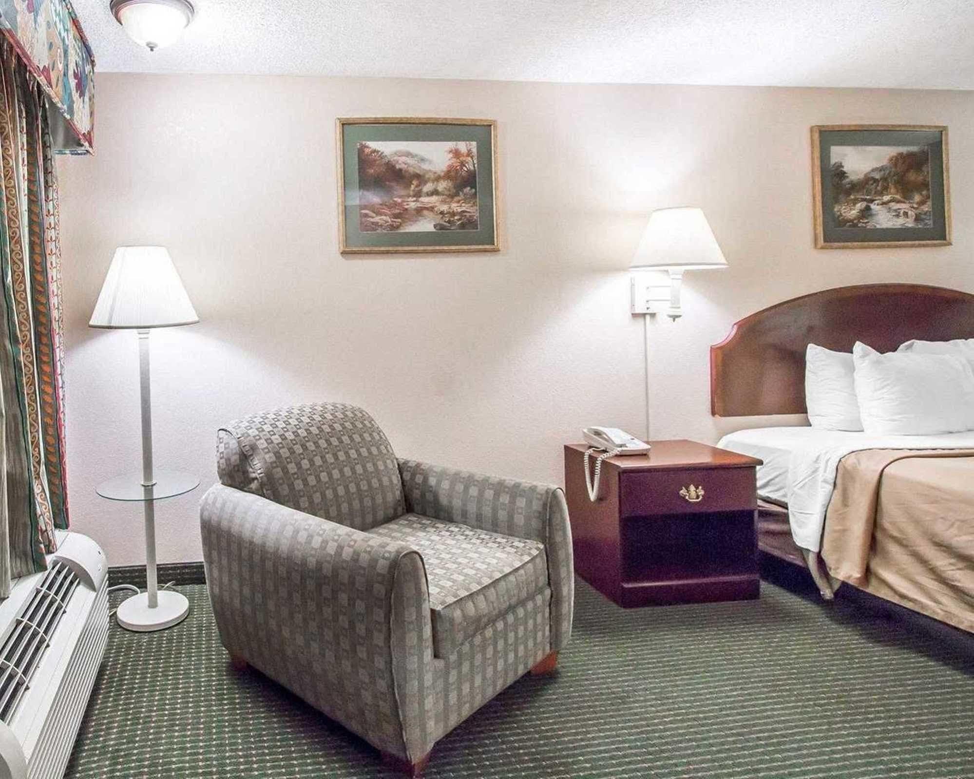 Econo Lodge Pooler - Savannah I-95 מראה חיצוני תמונה