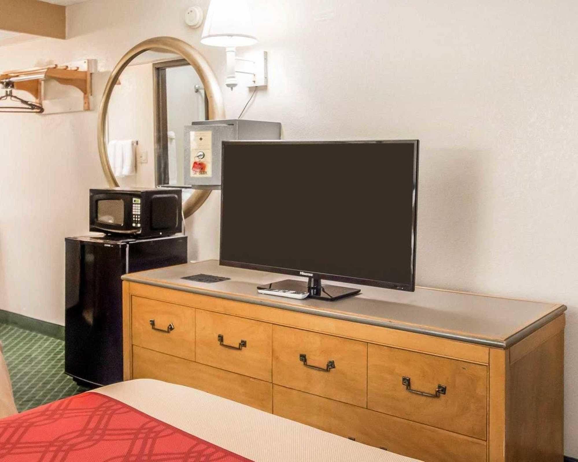 Econo Lodge Pooler - Savannah I-95 מראה חיצוני תמונה